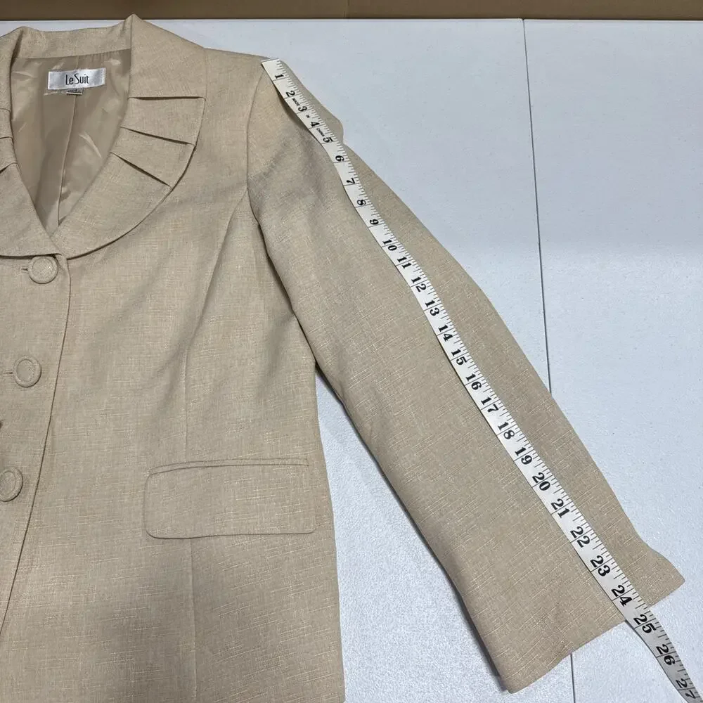 Le Suit Women's Blazer Jacket Pleated Colar Three Button Size 18 Beige Classic - Picture 8 of 10